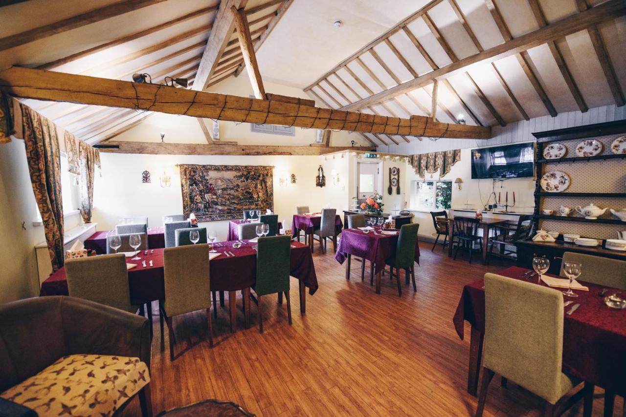 Fox Country Inn High Wycombe Exterior foto